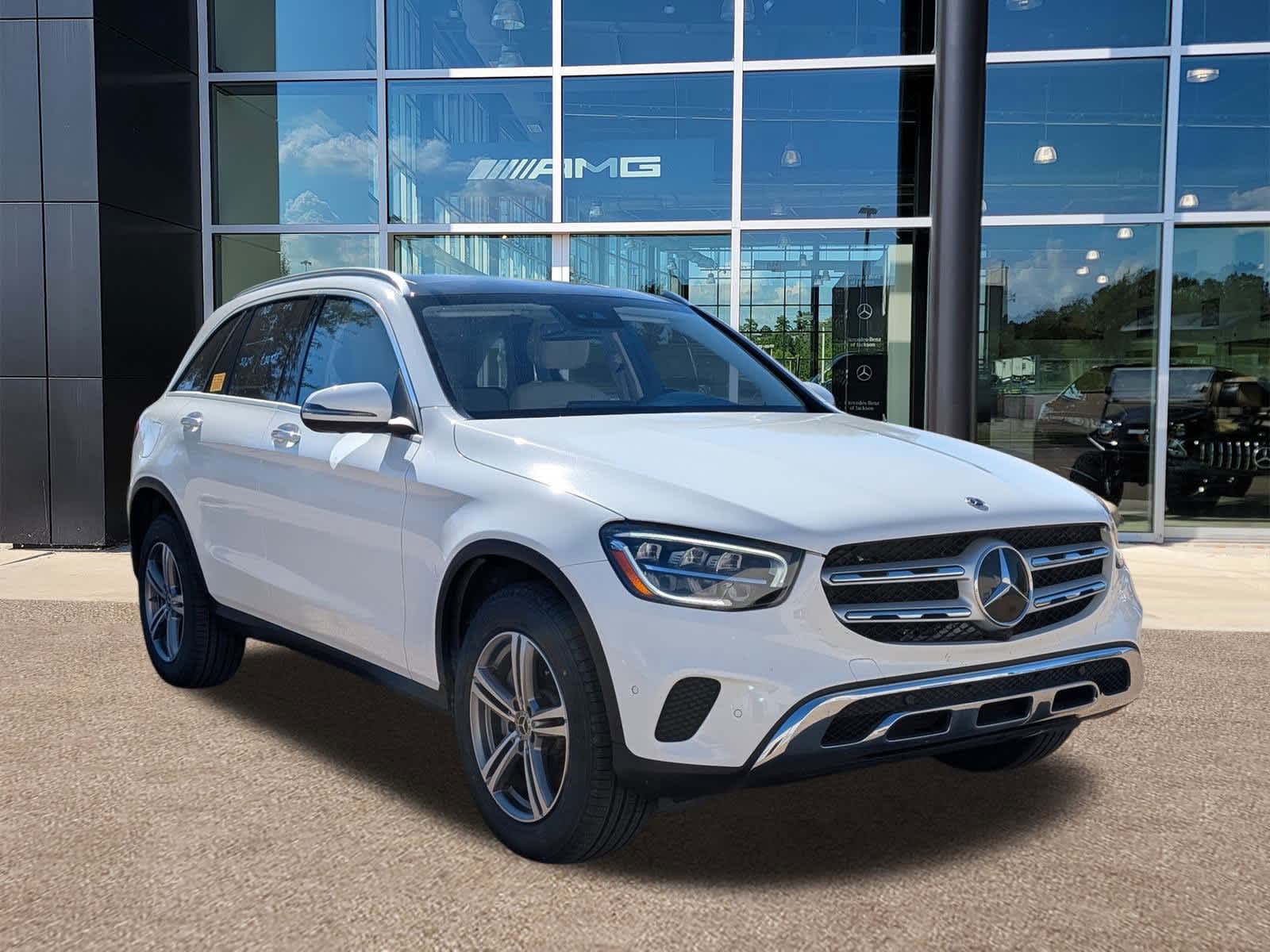 2022 Mercedes Benz GLC 300 photo 2