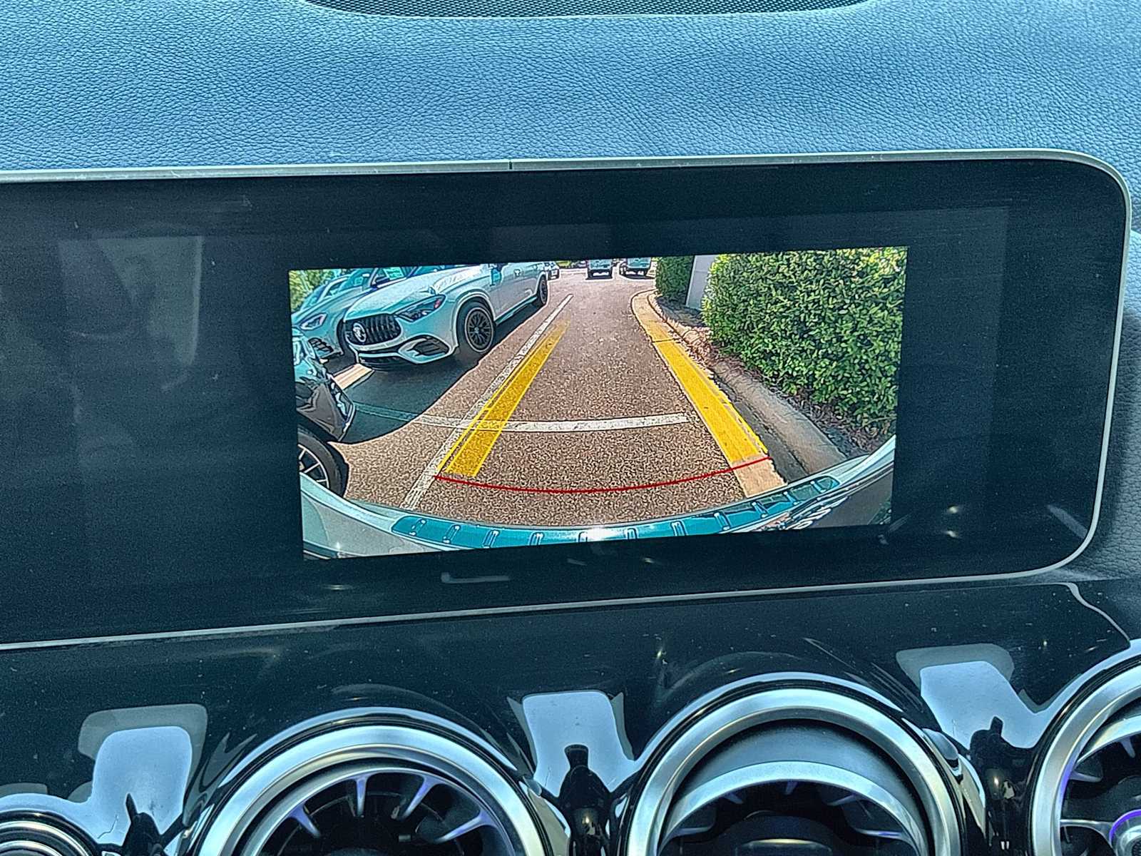 Thumbnail: 2021 Mercedes-Benz GLA - 27