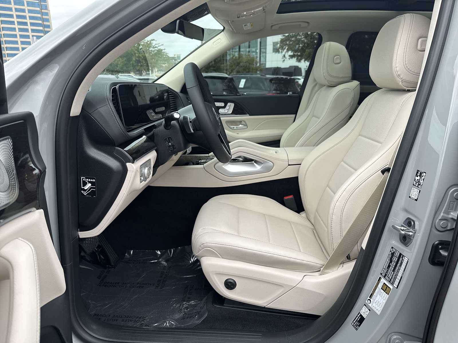 Thumbnail: 2026 Mercedes-Benz GLE - 2