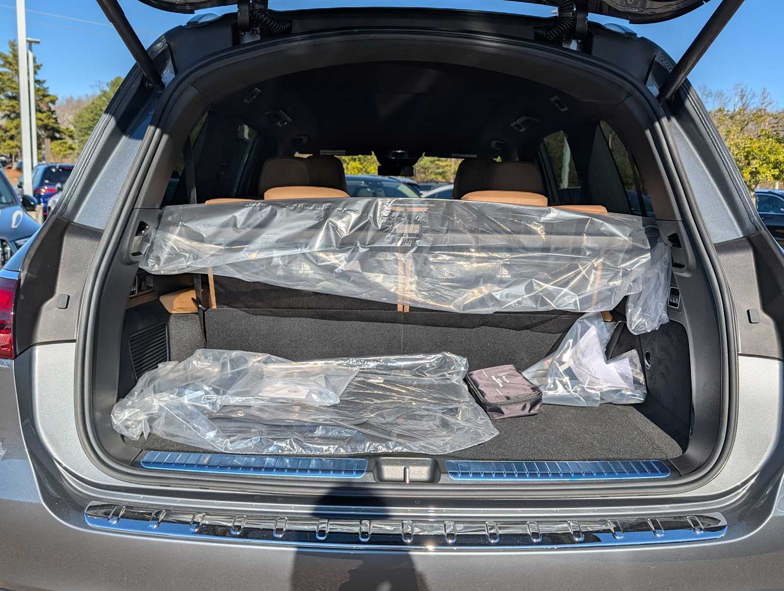 Thumbnail: 2026 Mercedes-Benz GLS - 26