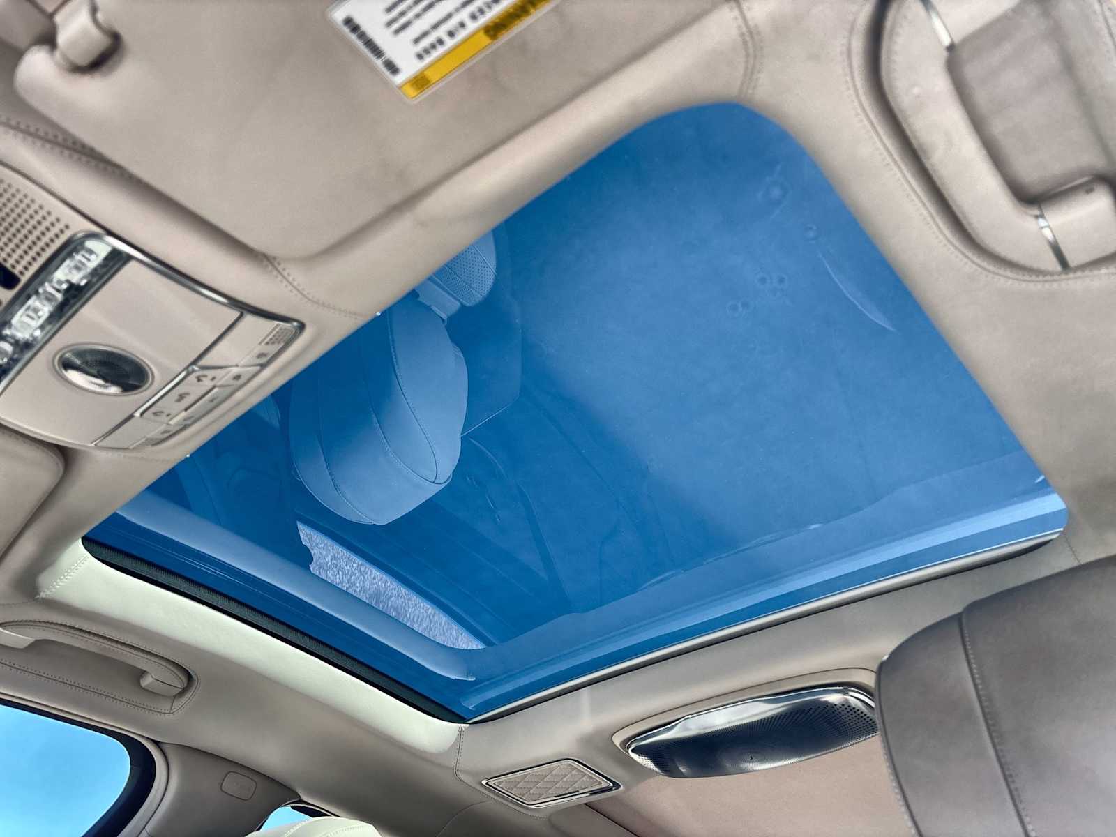 Thumbnail: 2016 Mercedes-Benz S-Class - 28