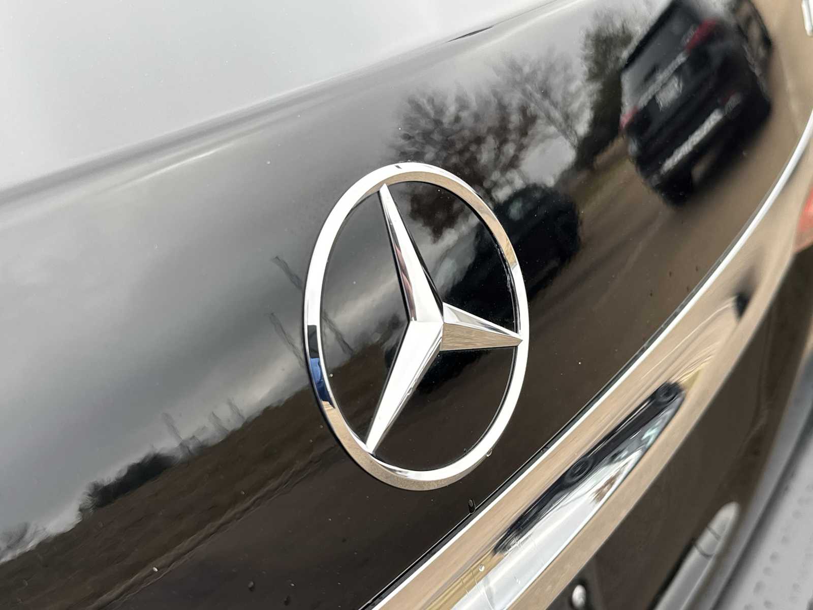 Thumbnail: 2024 Mercedes-Benz S-Class - 10