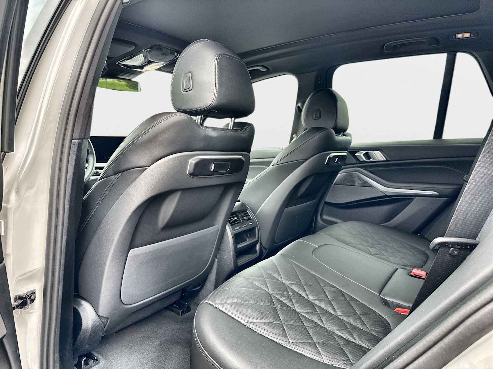 Thumbnail: 2026 BMW X5 - 17