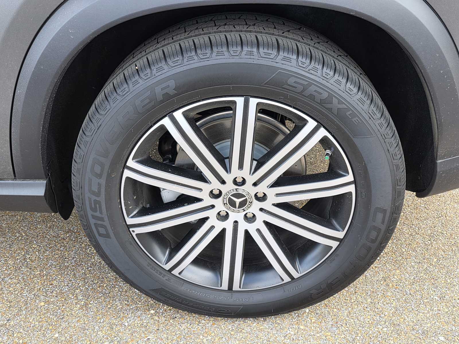 Thumbnail: 2025 Mercedes-Benz GLE - 28