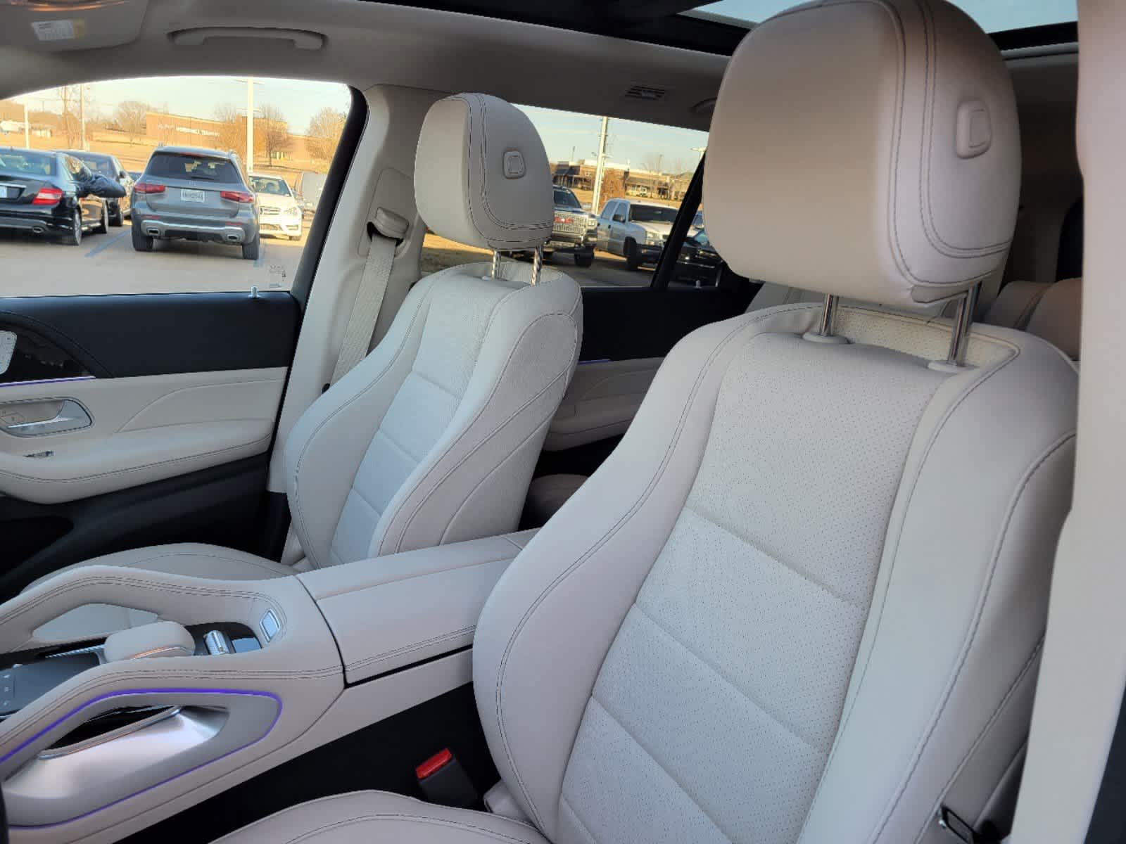 Thumbnail: 2025 Mercedes-Benz GLS - 10