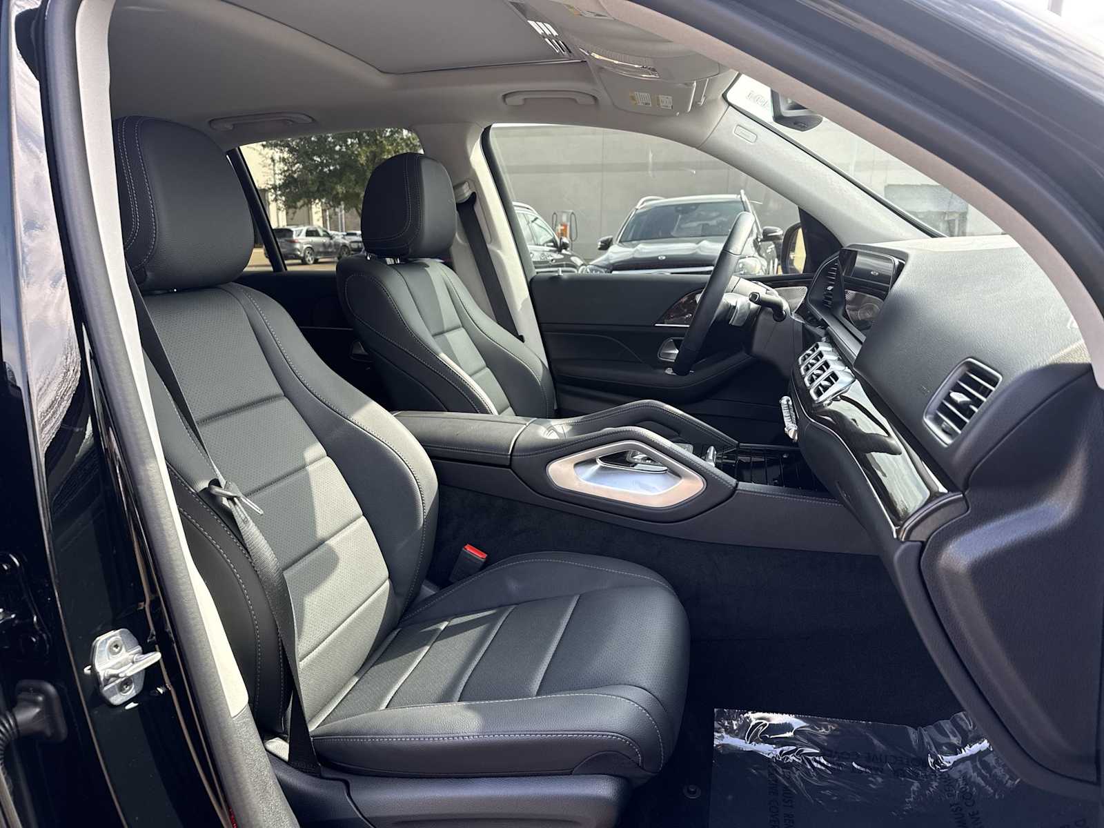 Thumbnail: 2026 Mercedes-Benz GLE - 20