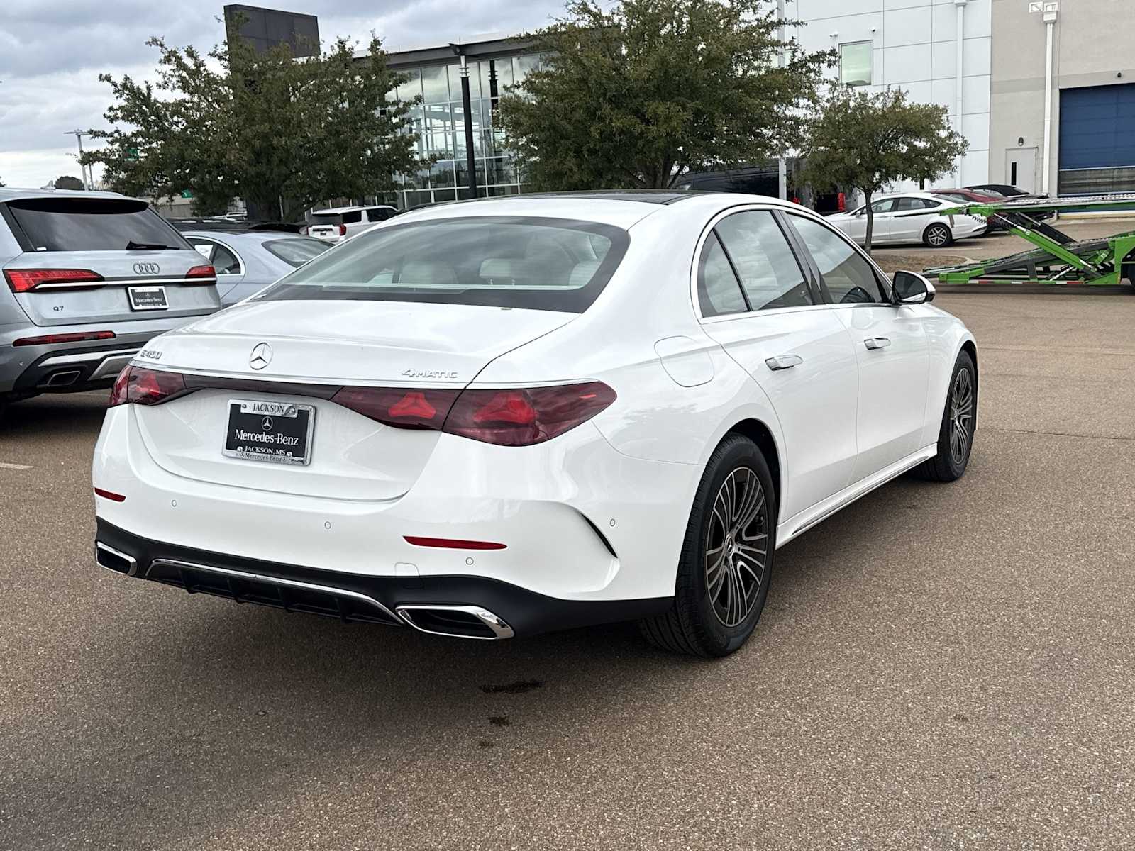 Thumbnail: 2026 Mercedes-Benz E-Class - 6