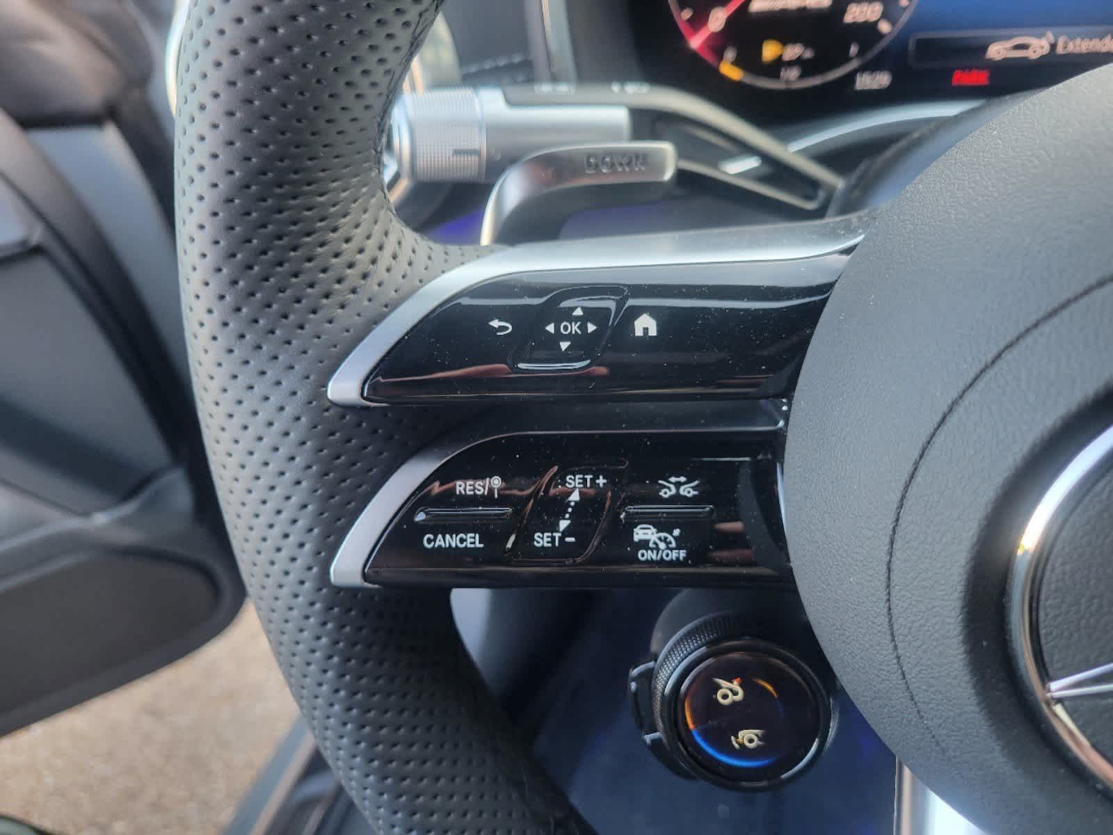 Thumbnail: 2025 Mercedes-Benz AMG GT - 18