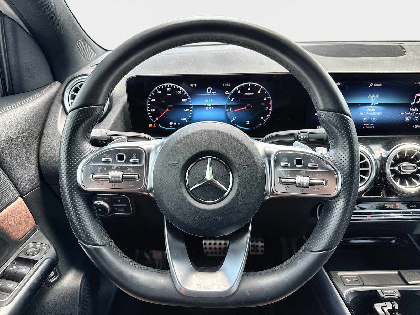 Thumbnail: 2023 Mercedes-Benz GLA - 21