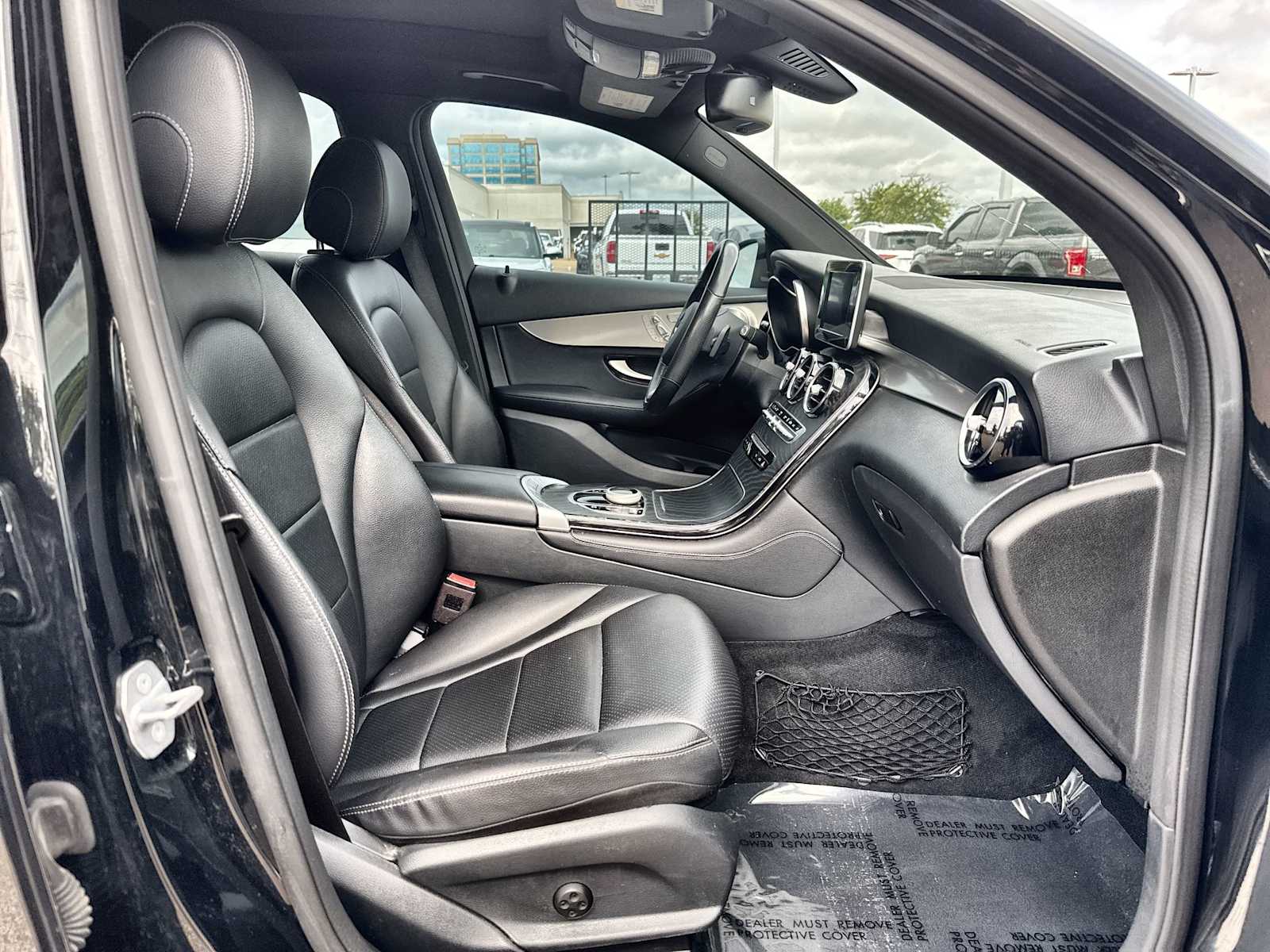 Thumbnail: 2019 Mercedes-Benz GLC - 9