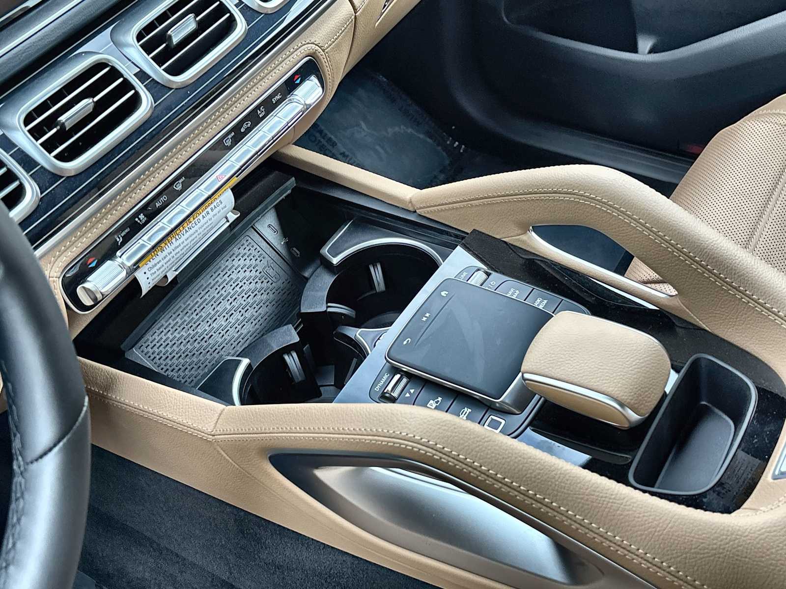 Thumbnail: 2026 Mercedes-Benz GLE - 22