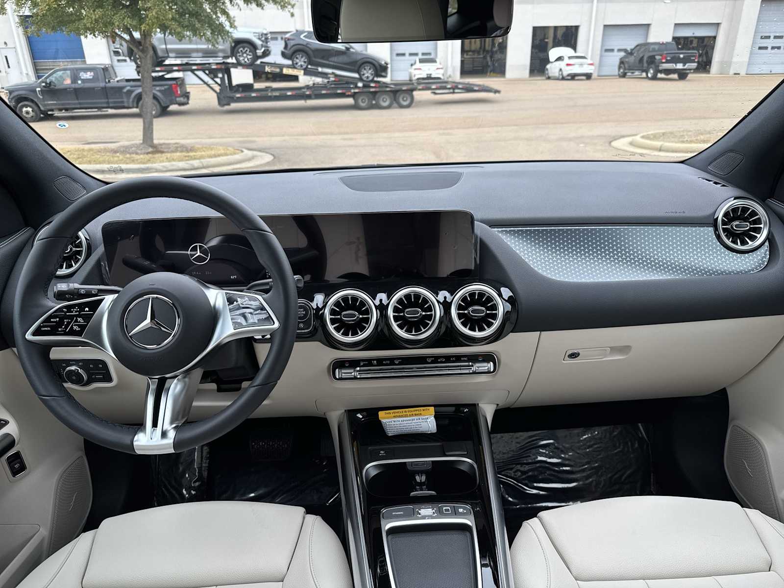 Thumbnail: 2026 Mercedes-Benz GLA - 14