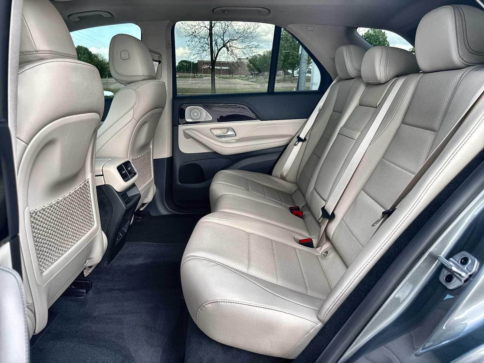 Thumbnail: 2026 Mercedes-Benz GLE - 4