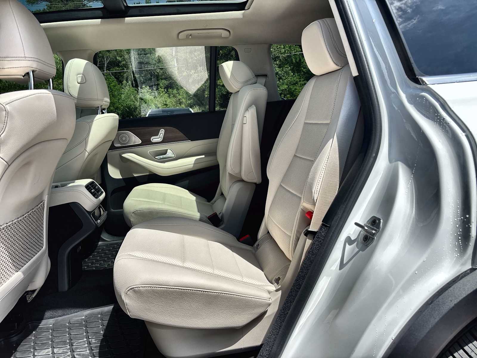 Thumbnail: 2026 Mercedes-Benz GLS - 4