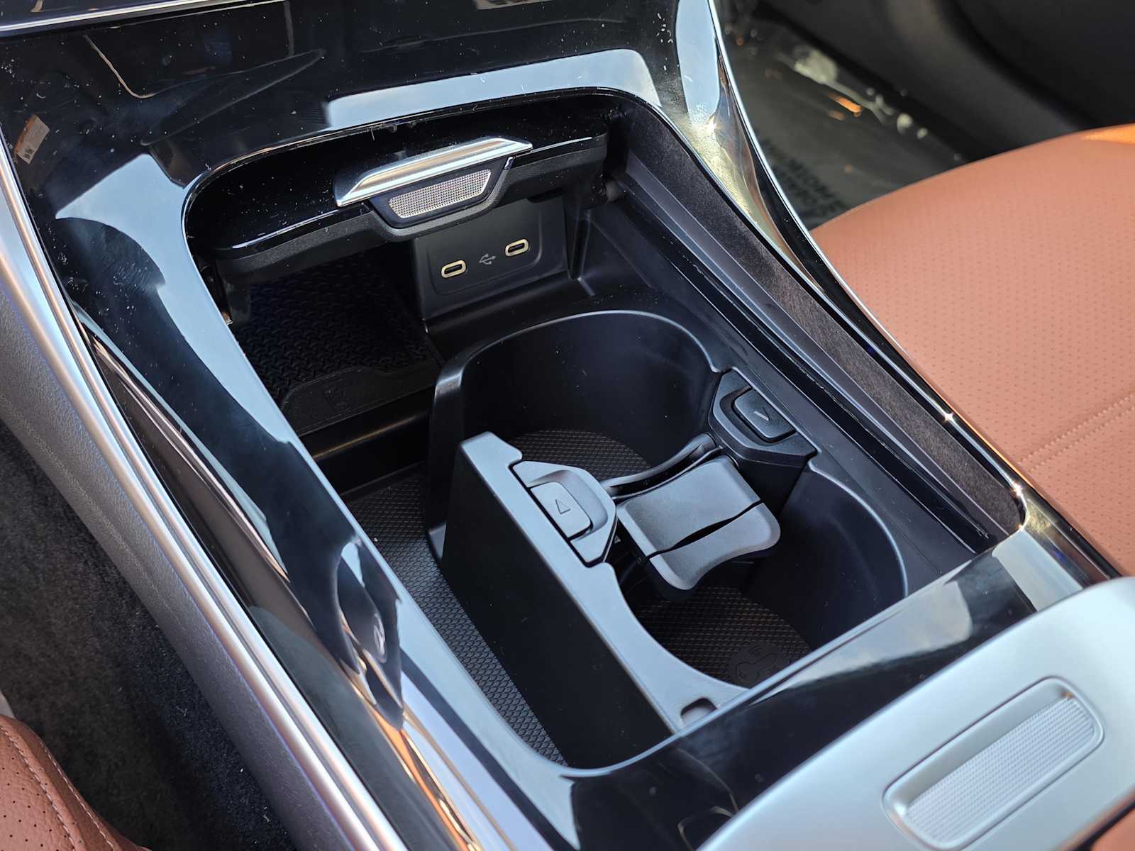 Thumbnail: 2026 Mercedes-Benz C-Class - 25