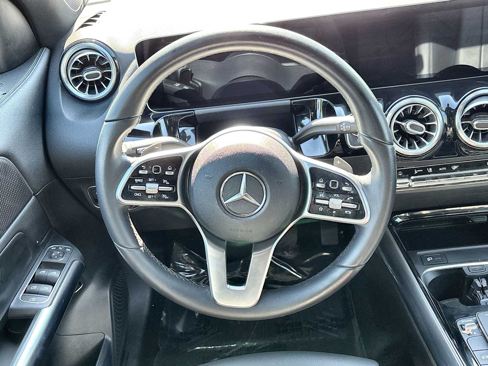 Thumbnail: 2021 Mercedes-Benz GLA - 21