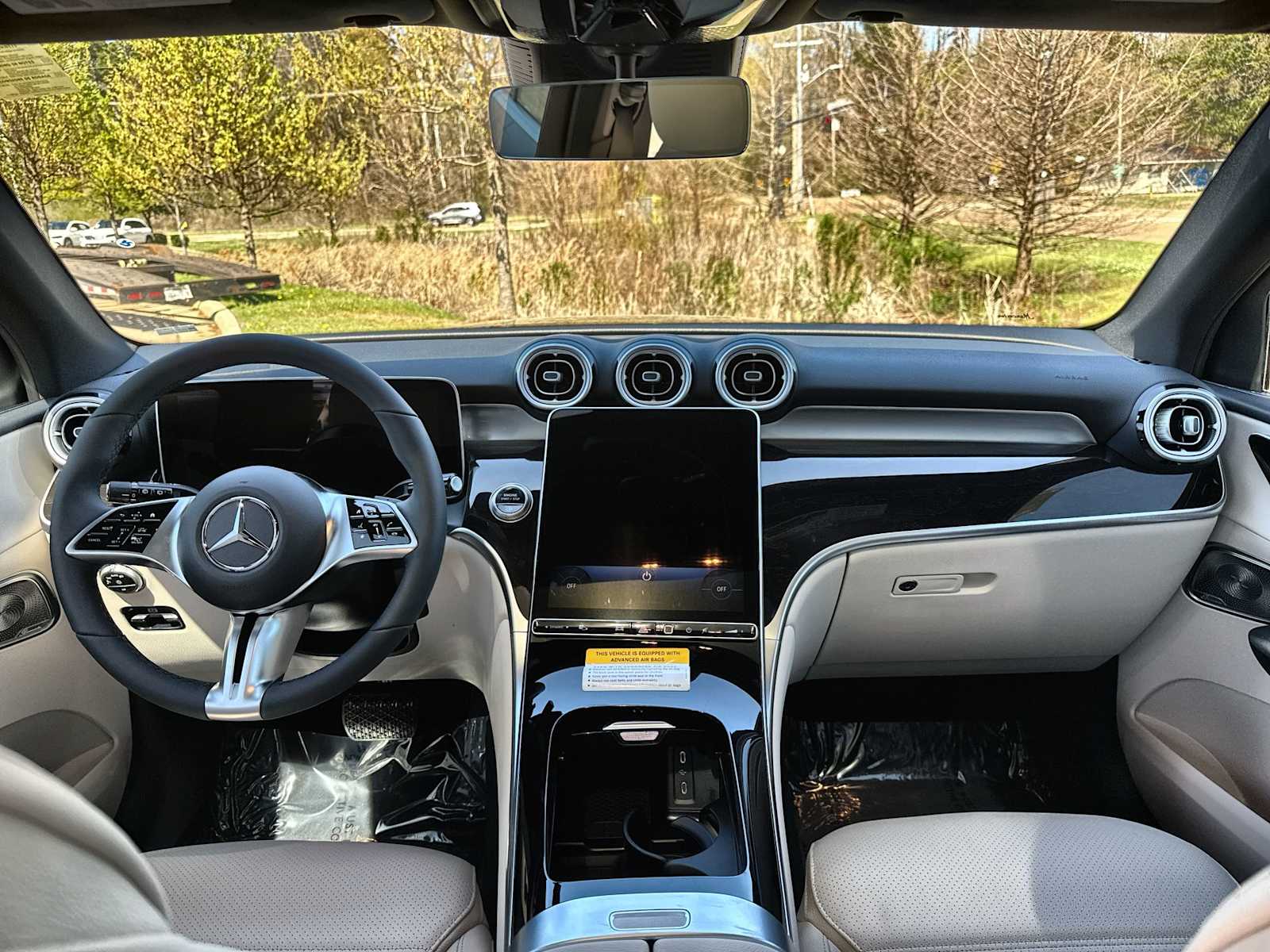 Thumbnail: 2026 Mercedes-Benz GLC - 20