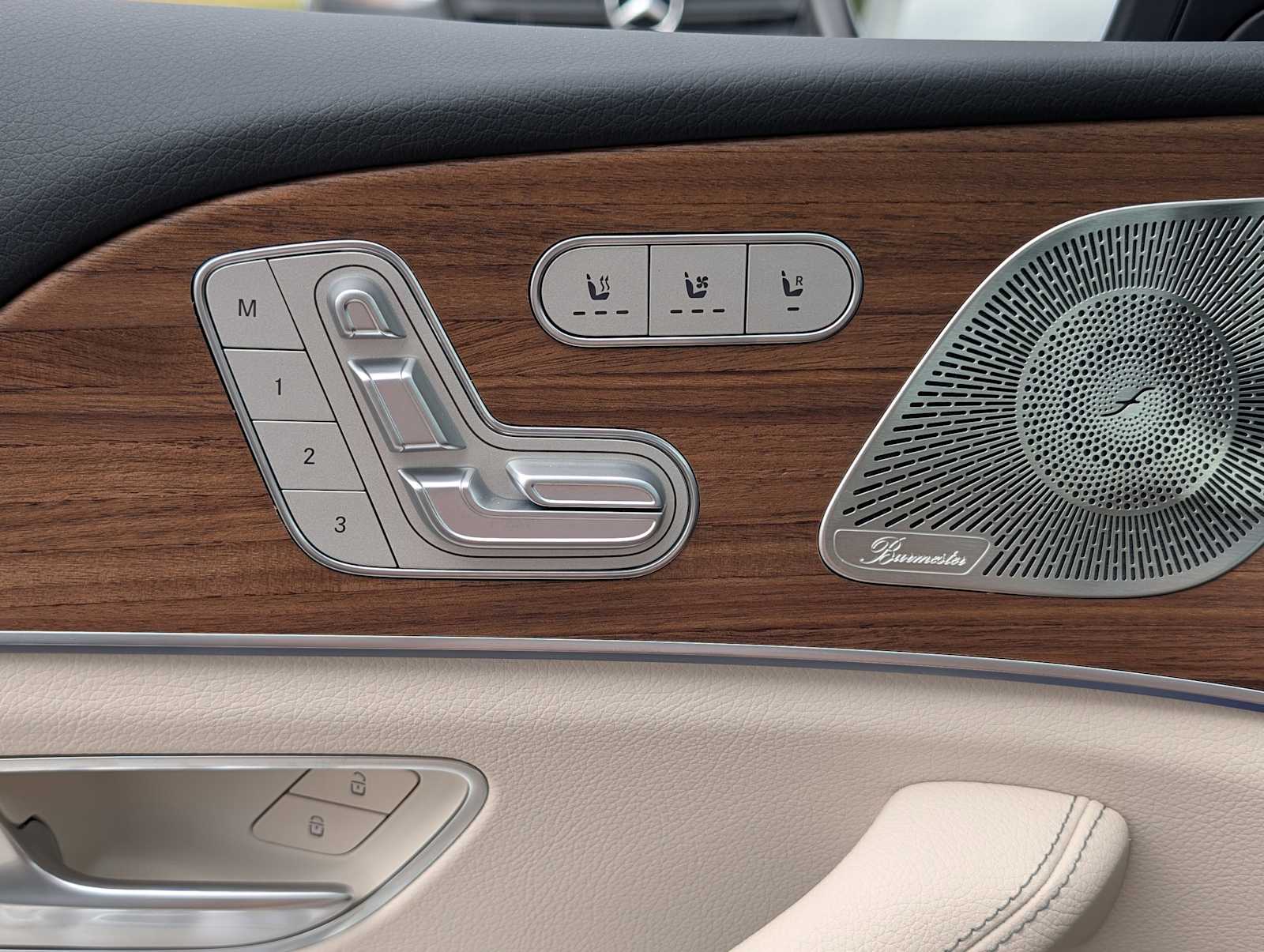 Thumbnail: 2026 Mercedes-Benz GLE - 22