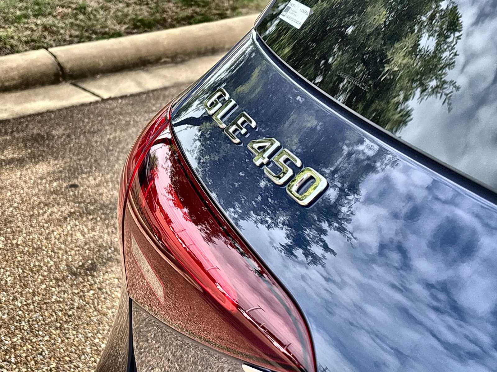 Thumbnail: 2026 Mercedes-Benz GLE - 15