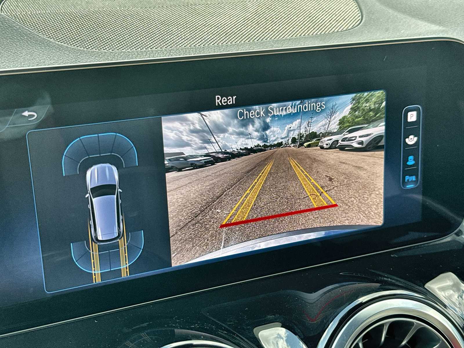 Thumbnail: 2025 Mercedes-Benz GLB - 27