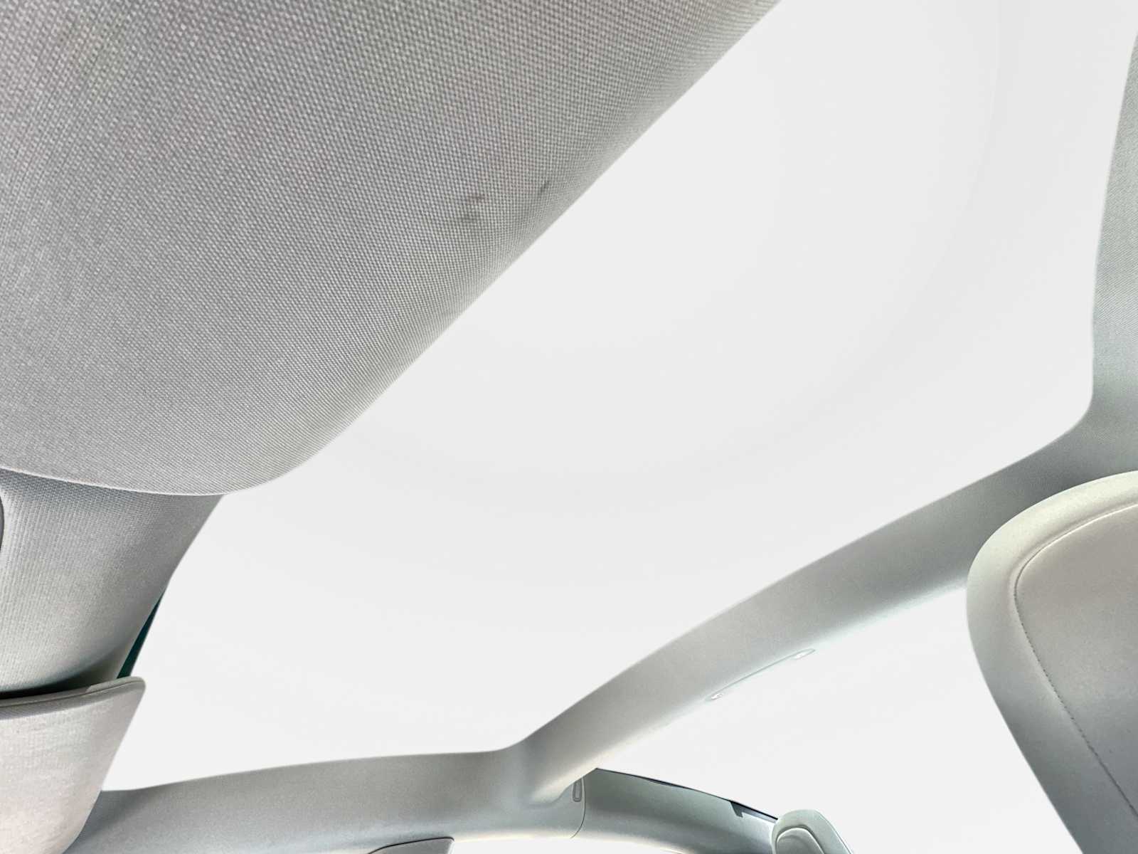 Thumbnail: 2023 Tesla Model 3 - 28