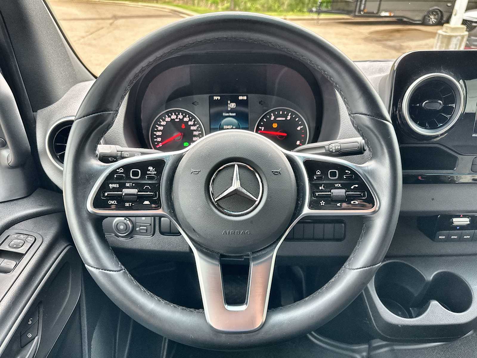 Thumbnail: 2023 Mercedes-Benz Sprinter - 21