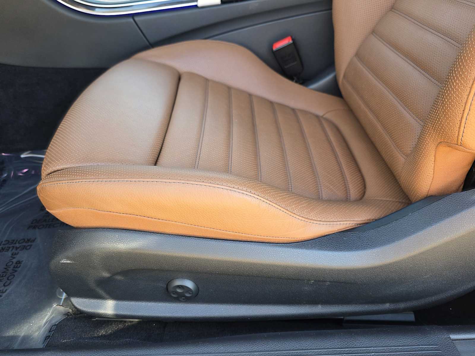 Thumbnail: 2023 Mercedes-Benz C-Class - 10