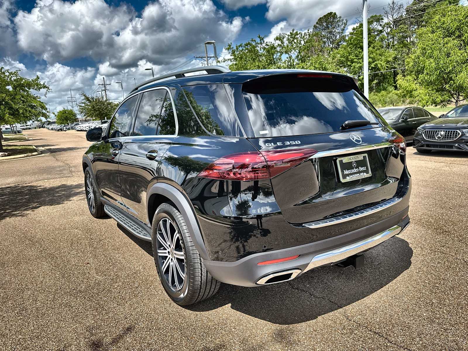 Thumbnail: 2026 Mercedes-Benz GLE - 6