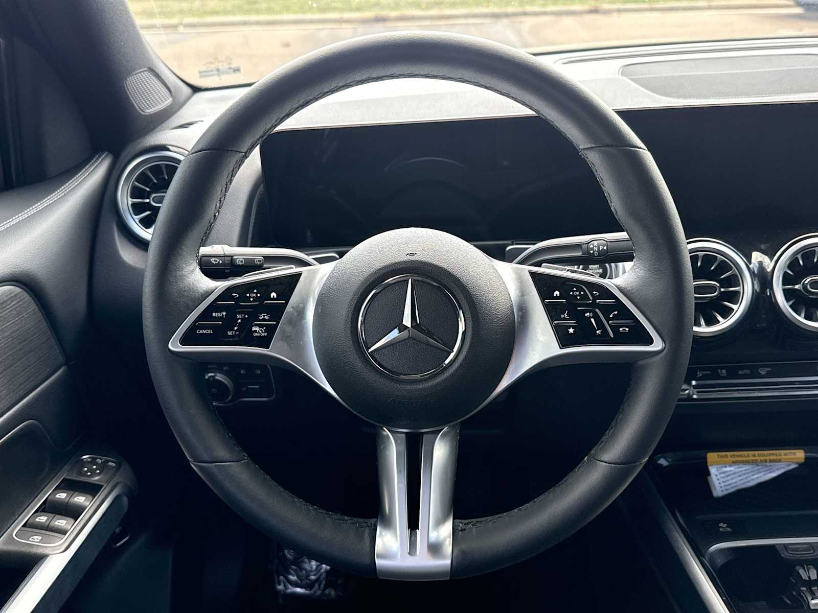 Thumbnail: 2026 Mercedes-Benz GLB - 21