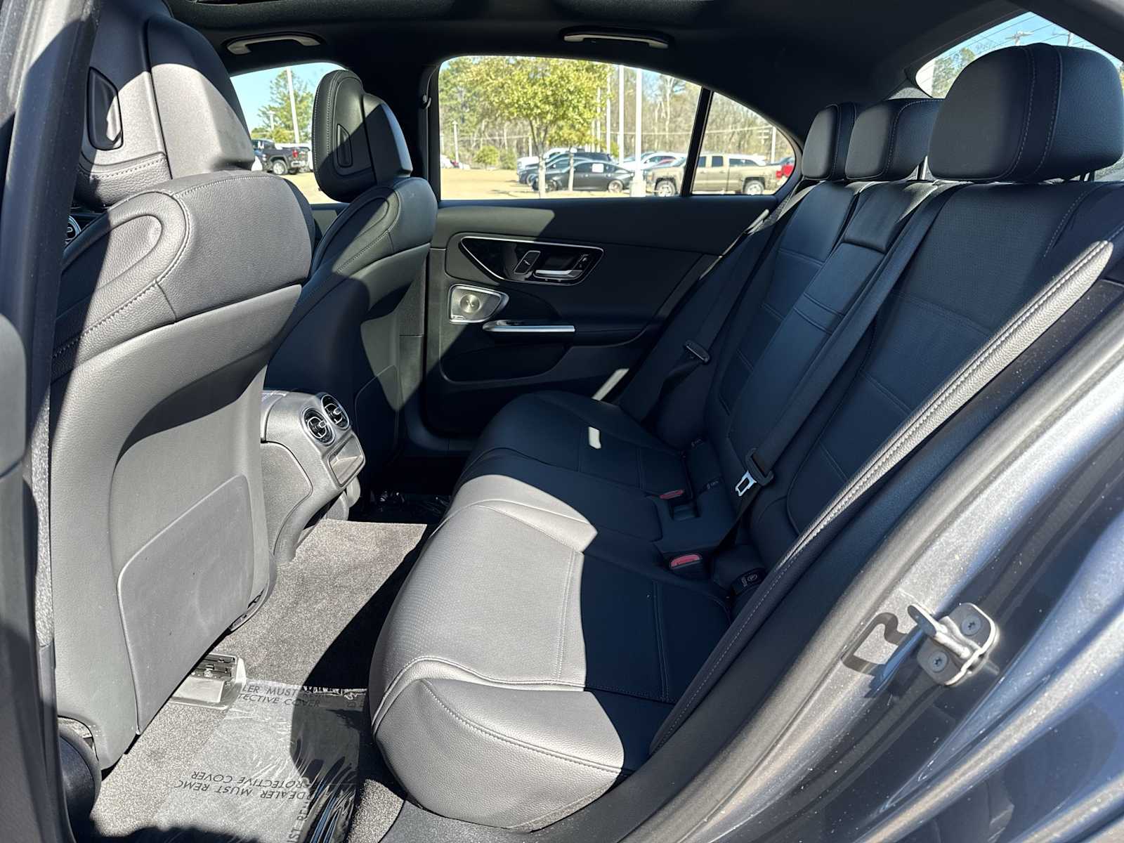 Thumbnail: 2025 Mercedes-Benz C-Class - 17