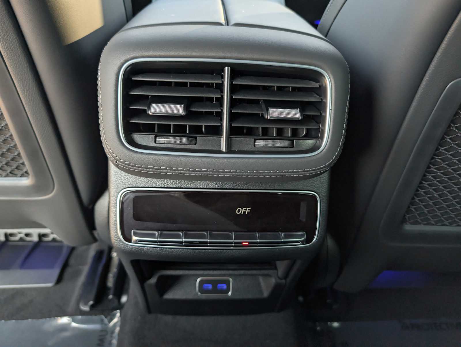 Thumbnail: 2026 Mercedes-Benz GLE - 22