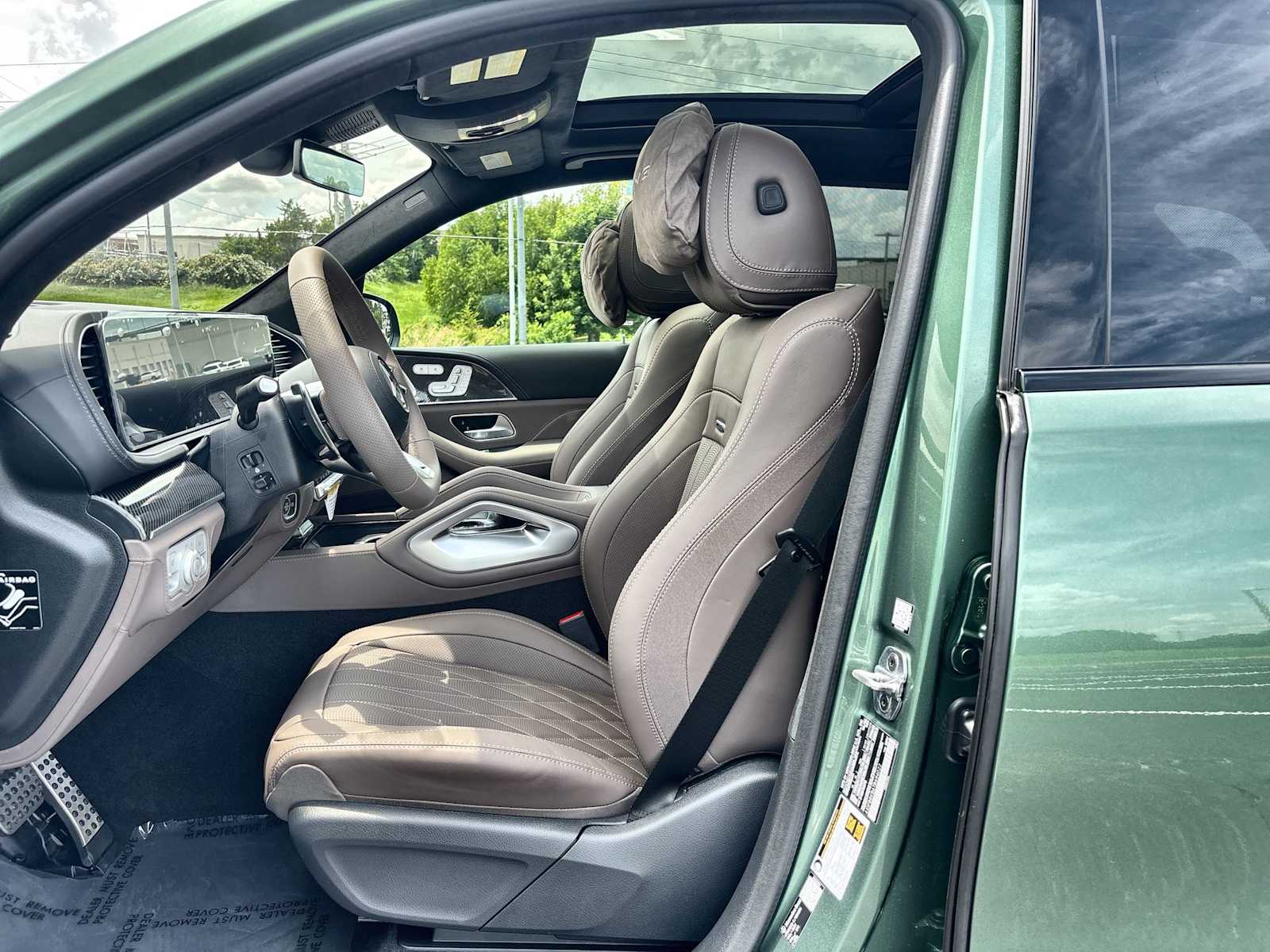 Thumbnail: 2026 Mercedes-Benz GL-Class - 3