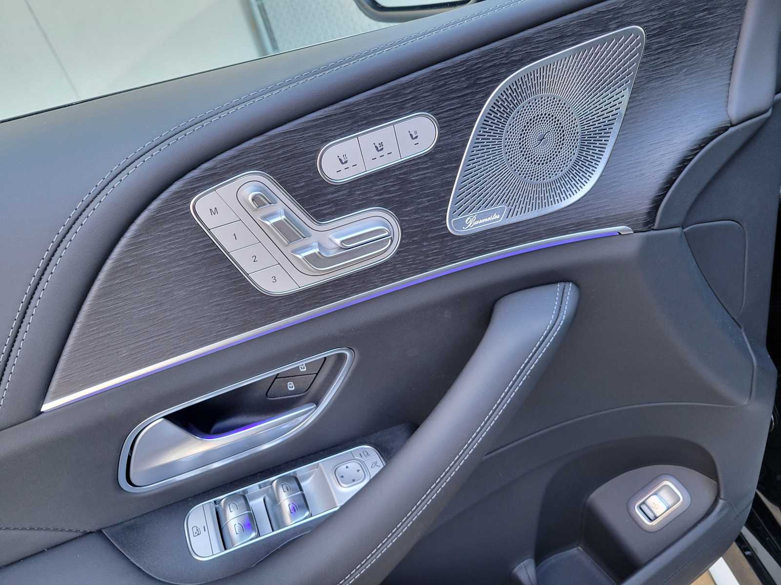 Thumbnail: 2025 Mercedes-Benz GLS - 13