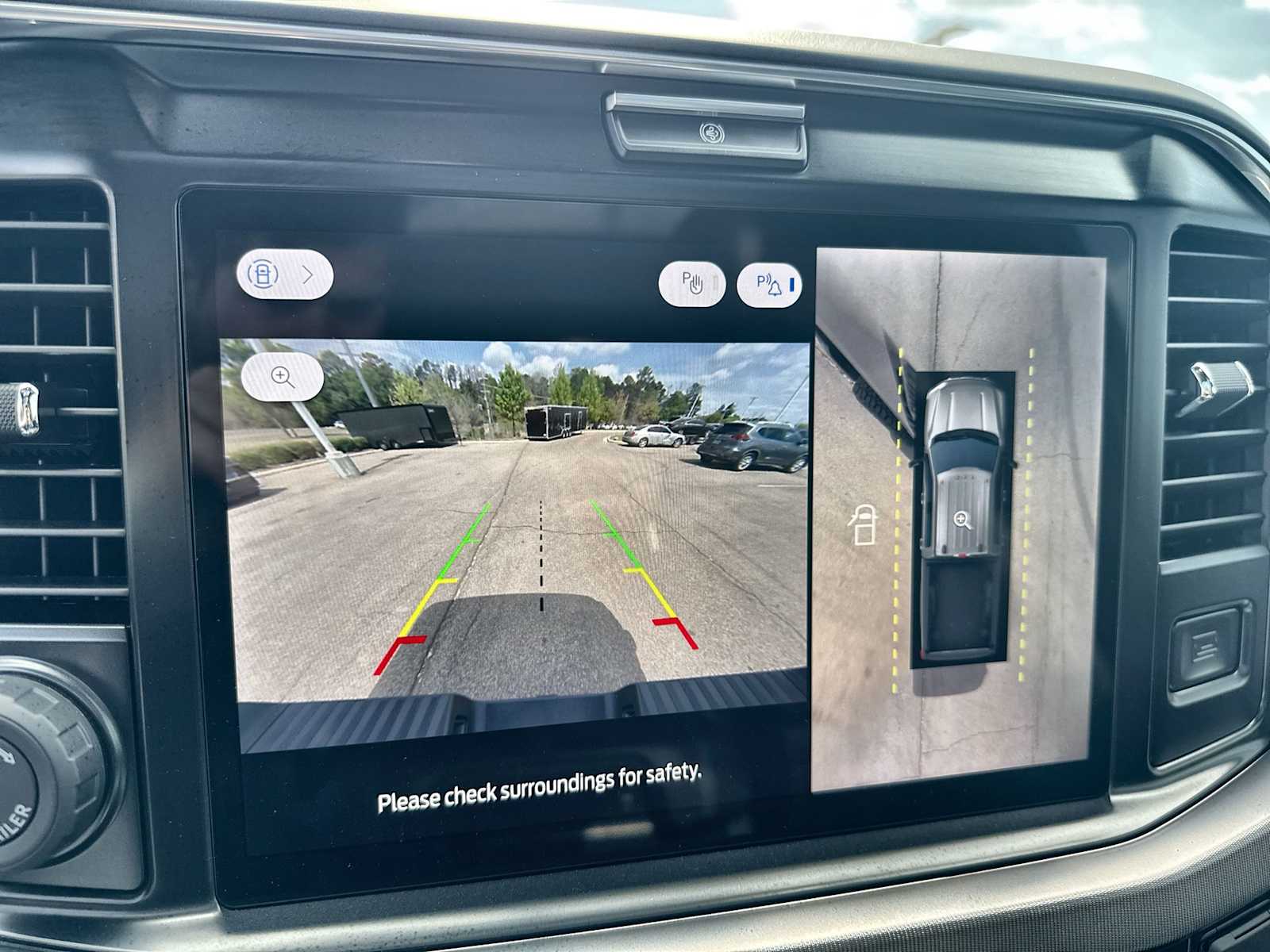 Thumbnail: 2026 Ford Econoline - 27