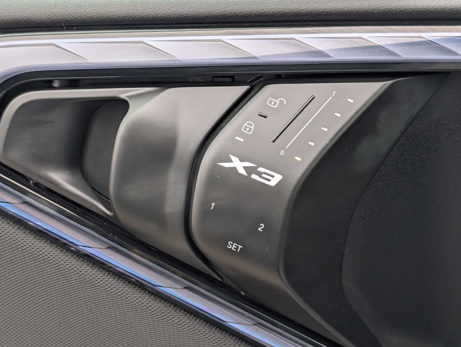 Thumbnail: 2025 BMW X3 - 24