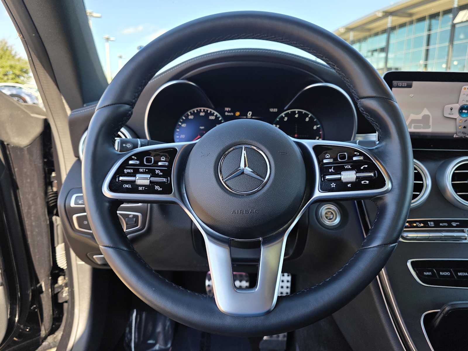 Thumbnail: 2023 Mercedes-Benz C-Class - 20