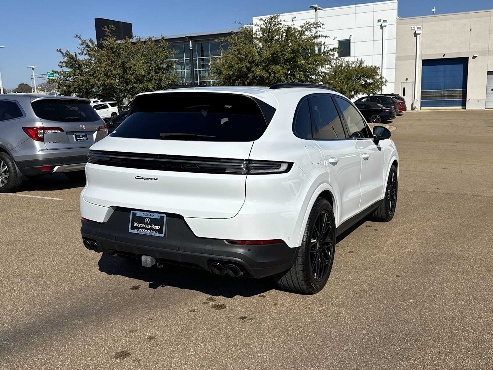 Thumbnail: 2025 Porsche Cayenne - 6