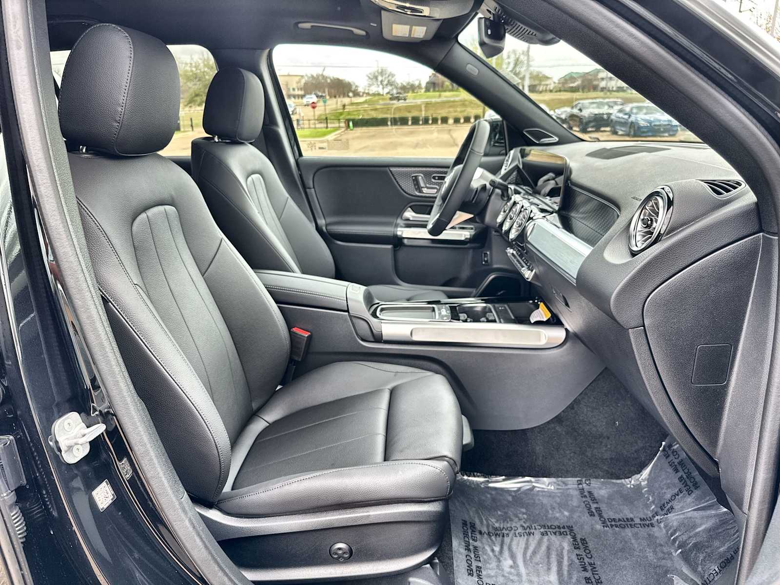 Thumbnail: 2026 Mercedes-Benz GLB - 9
