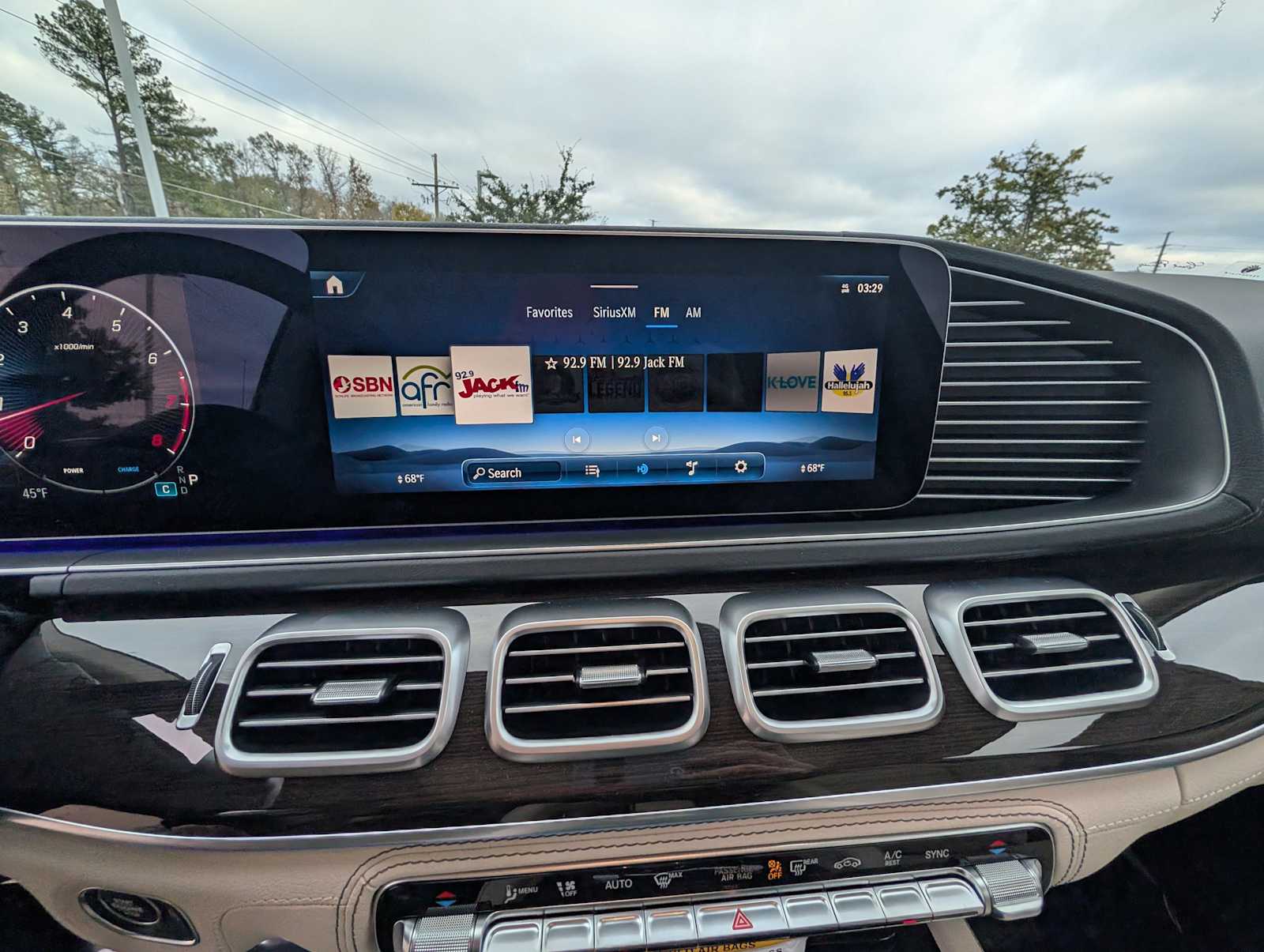 Thumbnail: 2026 Mercedes-Benz GLE - 11