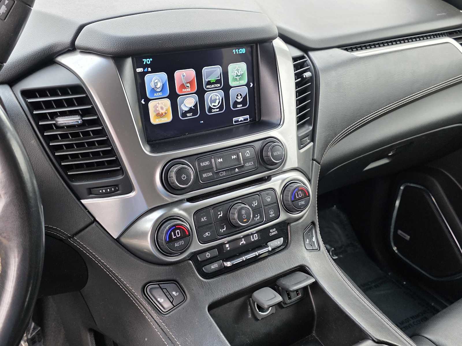 Thumbnail: 2019 Chevrolet Tahoe - 9