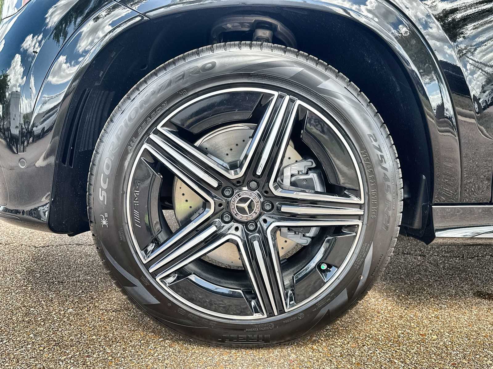 Thumbnail: 2026 Mercedes-Benz GLE - 14