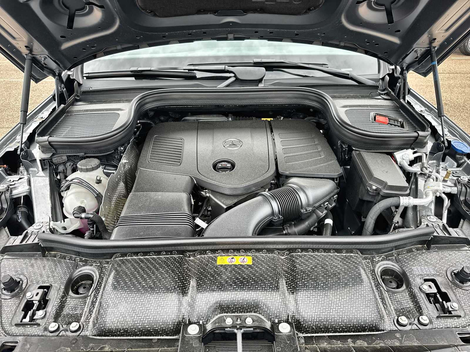 Thumbnail: 2026 Mercedes-Benz GLE - 13