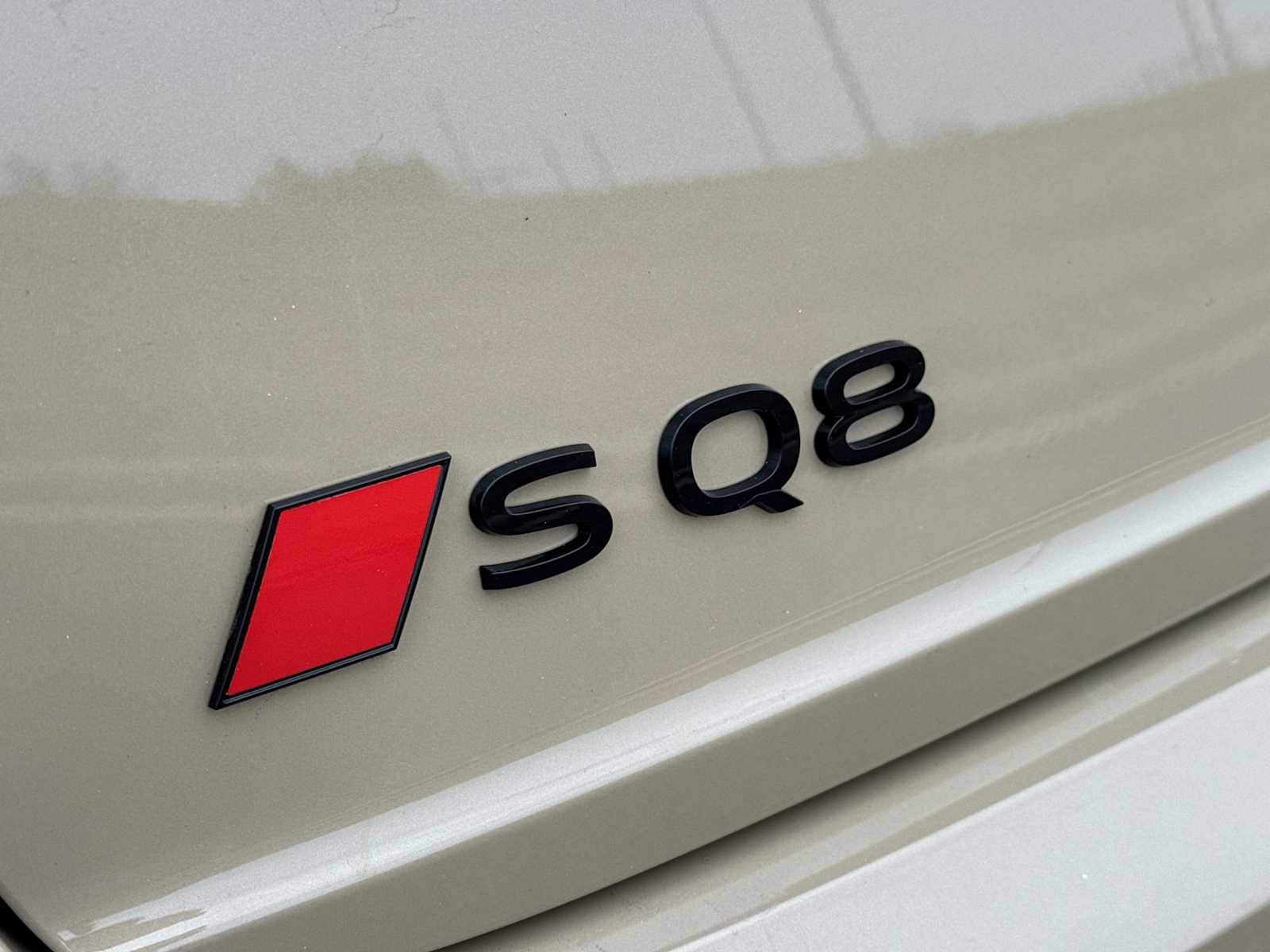 Thumbnail: 2024 Audi SQ8 - 11