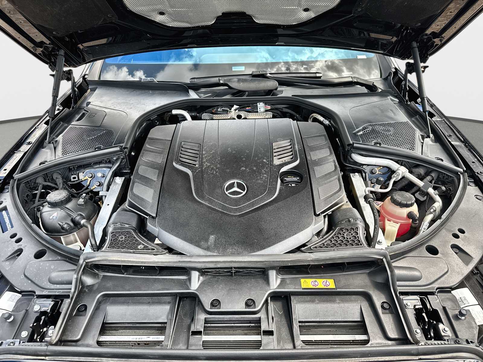 Thumbnail: 2023 Mercedes-Benz S-Class - 13