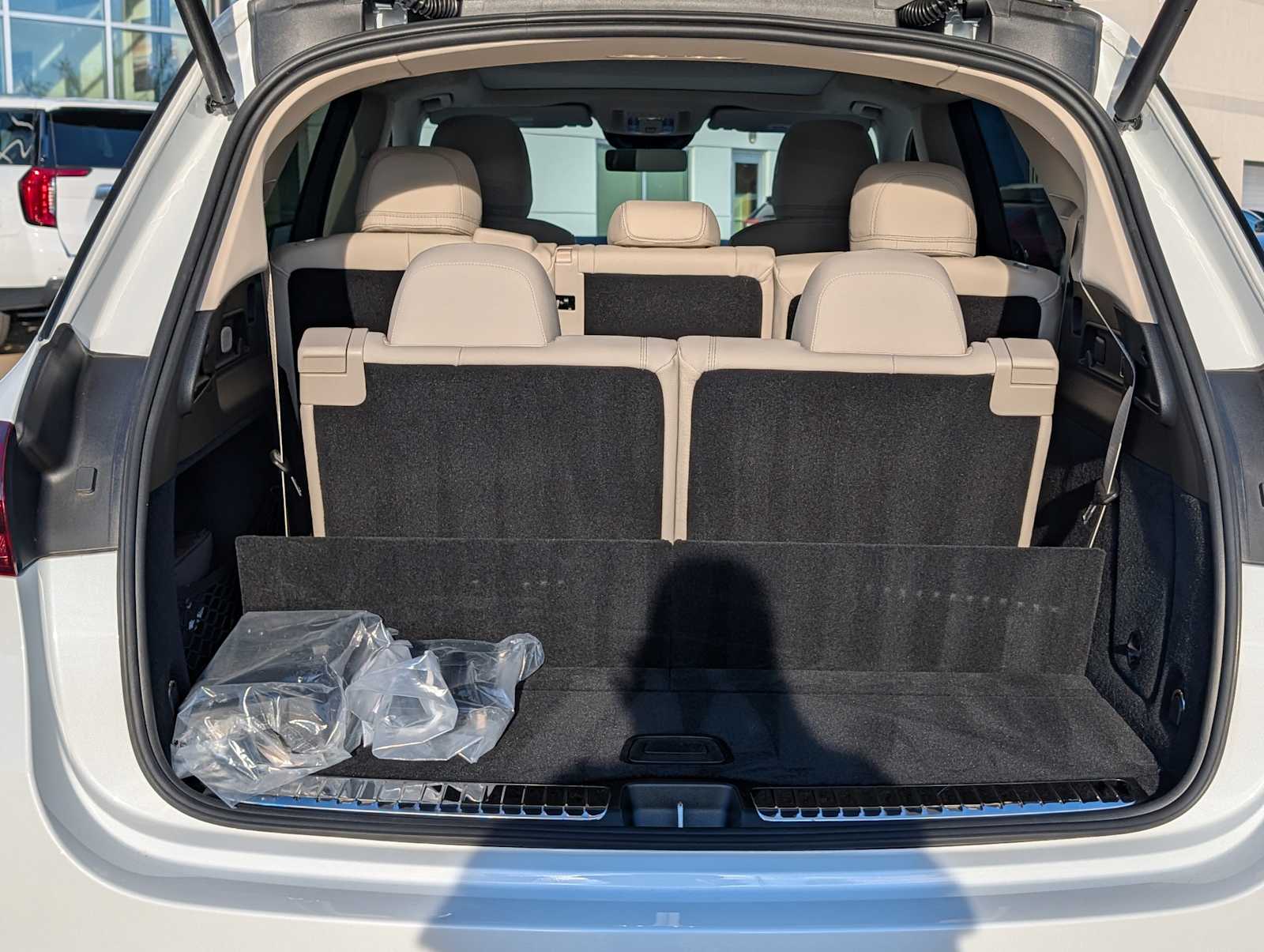 Thumbnail: 2025 Mercedes-Benz GLE - 29