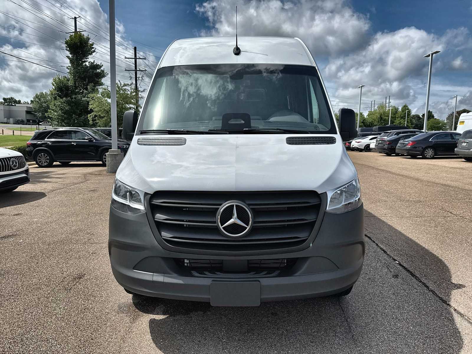 Thumbnail: 2026 Mercedes-Benz Sprinter - 11