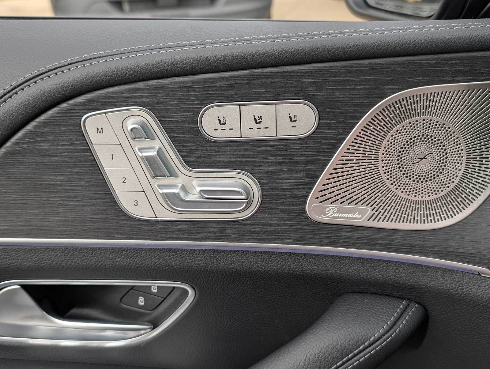 Thumbnail: 2026 Mercedes-Benz GLE - 21