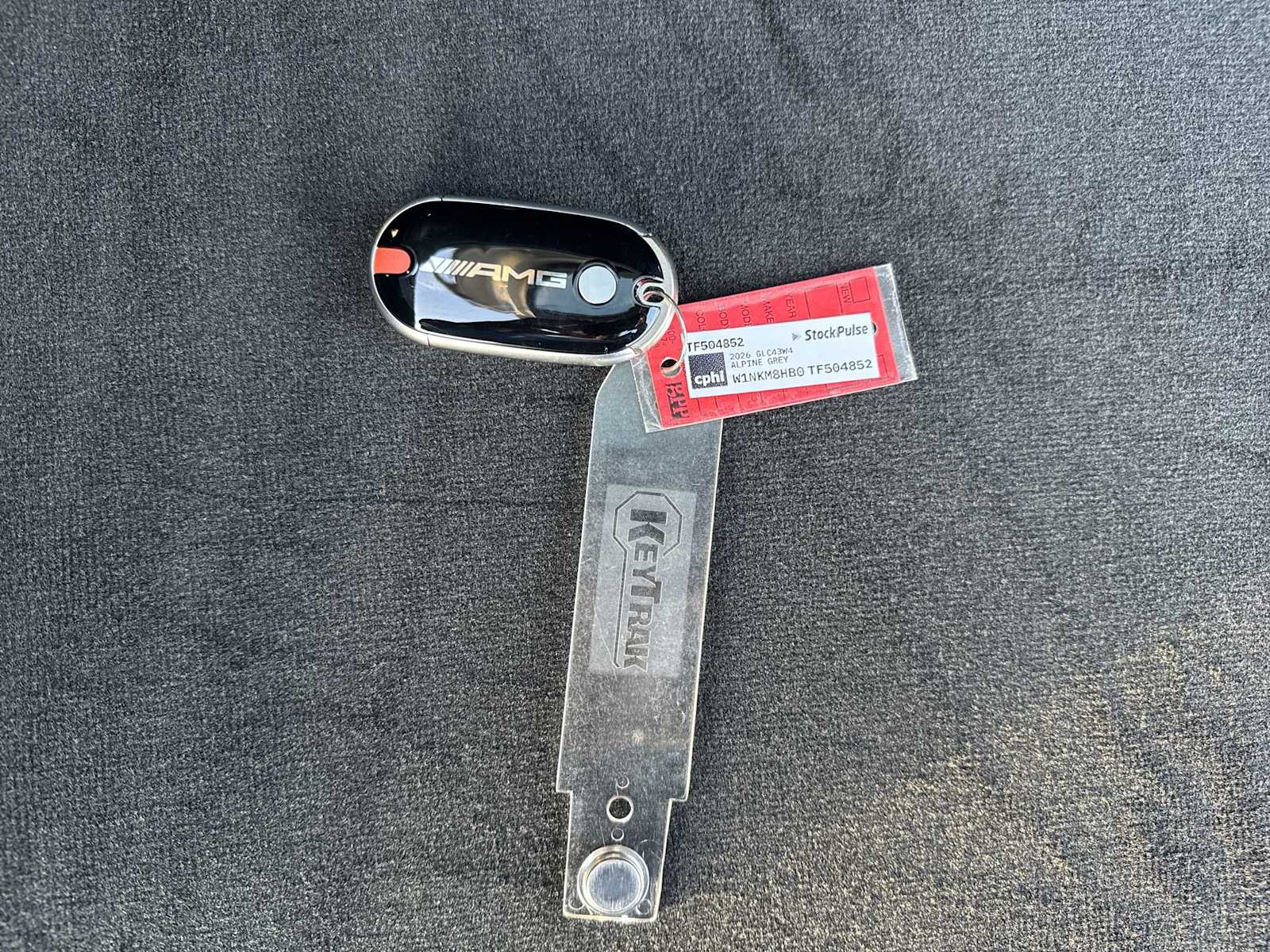 Thumbnail: 2026 Mercedes-Benz GLC - 27