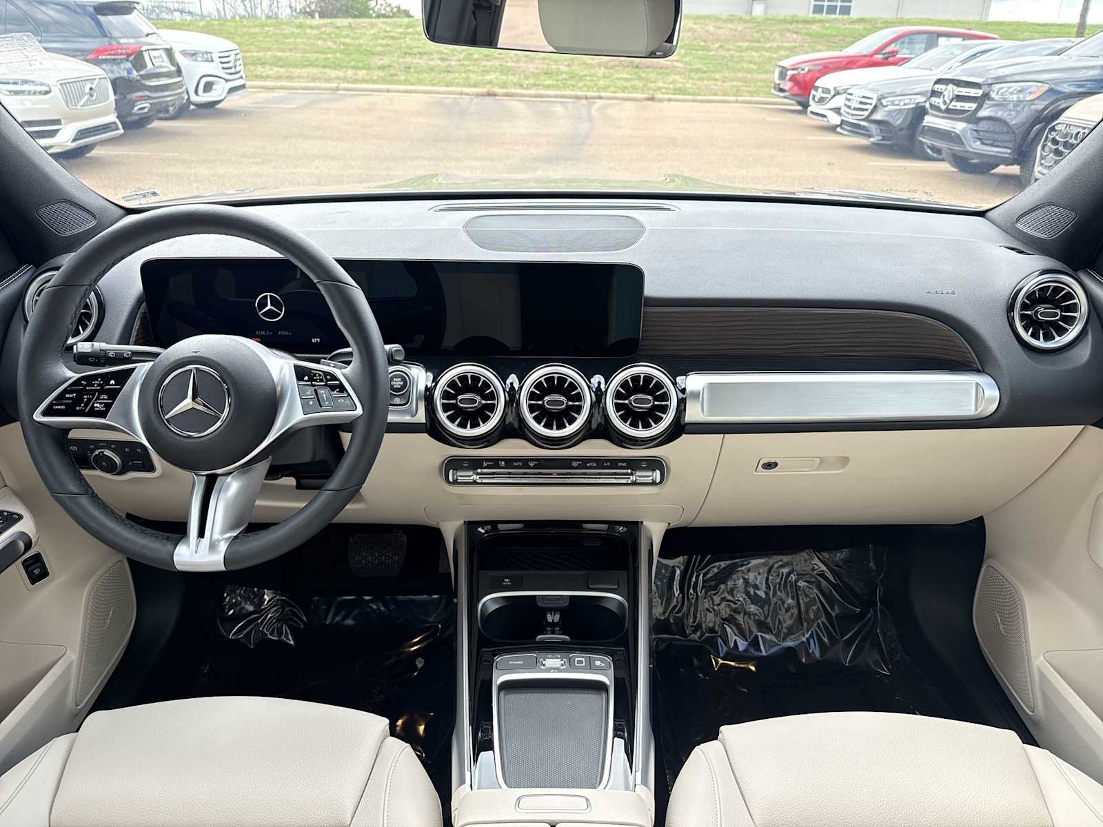 Thumbnail: 2026 Mercedes-Benz GLB - 14