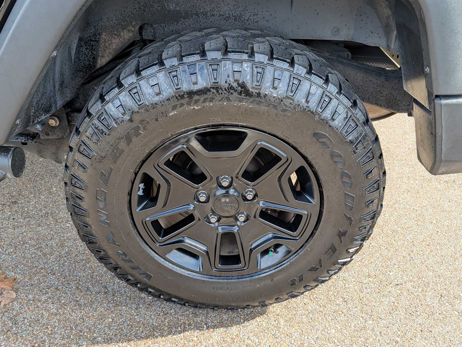 Thumbnail: 2014 Jeep Wrangler - 25